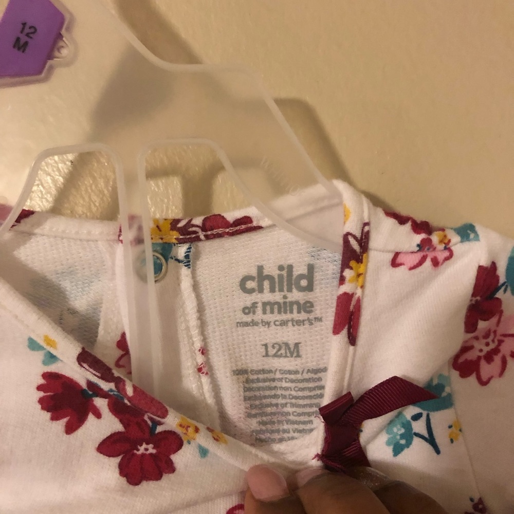 Carter’s Girl Matching Set - Picture 3 of 3